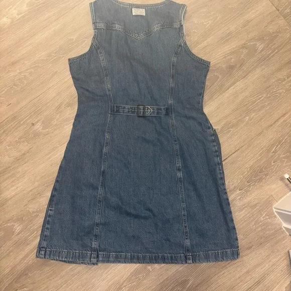 Levi's Slim Fit Denim Dress - Picture 4 of 4